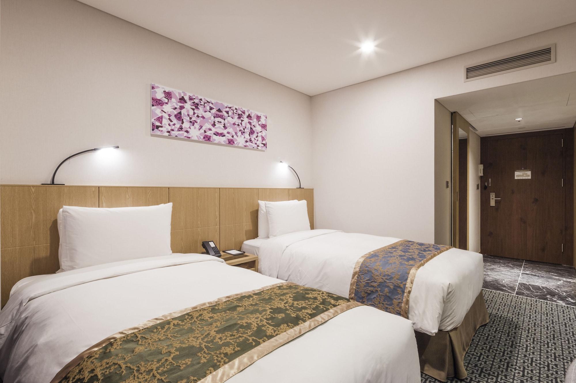 Voco Seoul Myeongdong By Ihg Hotel Exterior photo